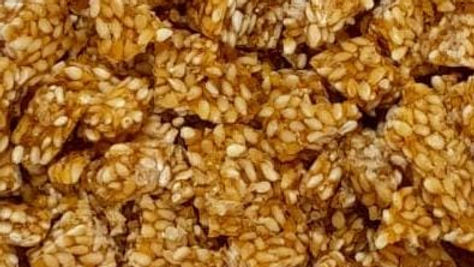 Sesame Seeds Caramelized in Dark Chocolate